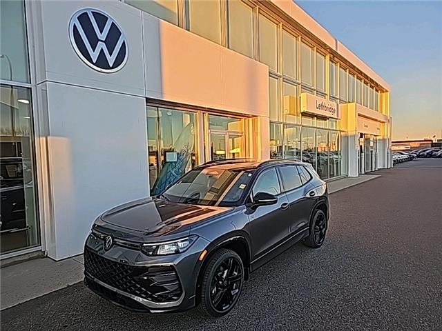 2026 Volkswagen Tiguan Comfortline R-Line Black Edition (Stk: 26311) in Lethbridge - Image 1 of 24