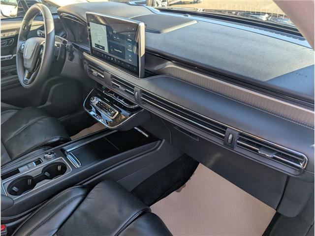 2024 Lincoln Corsair Reserve (Stk: 19359) in Calgary - Image 10 of 28