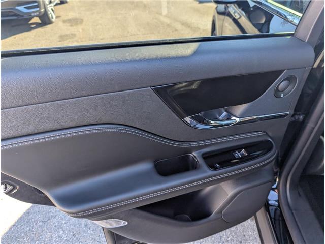 2024 Lincoln Corsair Reserve (Stk: 19359) in Calgary - Image 17 of 28