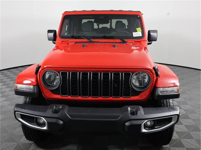 2026 Jeep Gladiator Sport S (Stk: 26J029) in Calgary - Image 2 of 18