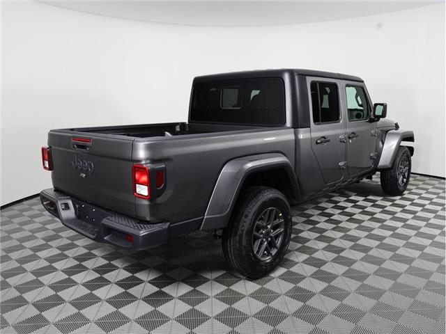 2026 Jeep Gladiator Sport S (Stk: 26J031) in Calgary - Image 6 of 18