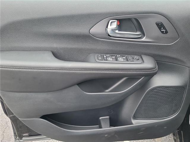 2026 Chrysler Pacifica Select (Stk: 260102) in Windsor - Image 11 of 24 2026 Chrysler Pacifica Select (Stk: 260102) in Windsor - Image 11 of 24