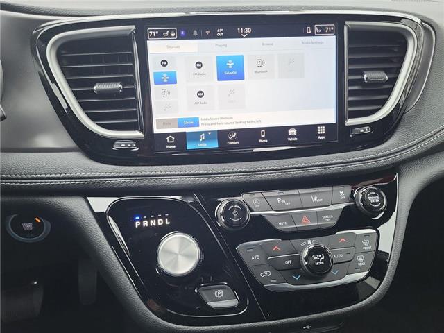 2026 Chrysler Pacifica Select (Stk: 260102) in Windsor - Image 15 of 24 2026 Chrysler Pacifica Select (Stk: 260102) in Windsor - Image 15 of 24