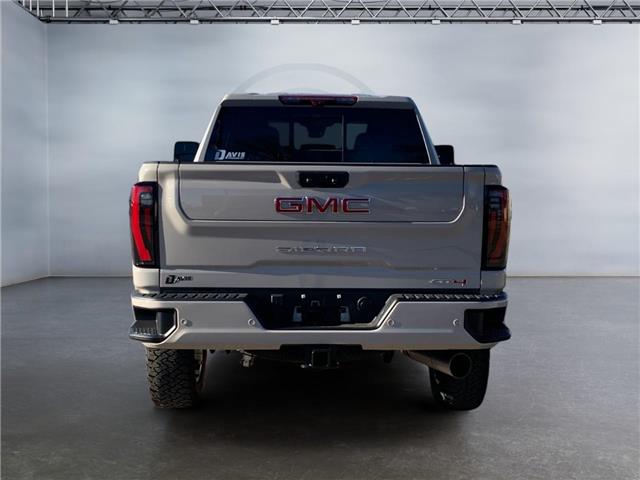 2026 GMC Sierra 3500HD AT4 (Stk: 351097) in Medicine Hat - Image 4 of 16