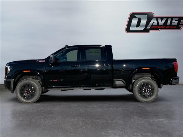 2026 GMC Sierra 3500HD AT4 (Stk: 351261) in Medicine Hat - Image 2 of 16