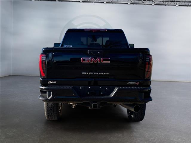 2026 GMC Sierra 3500HD AT4 (Stk: 351261) in Medicine Hat - Image 4 of 16