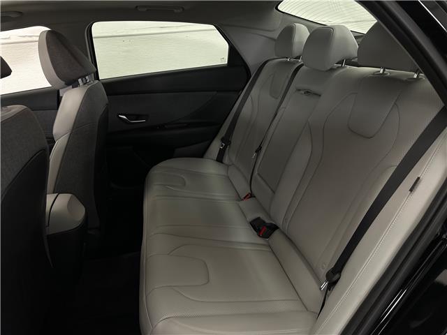 2025 Hyundai Elantra HEV Luxury w/Two-Tone Interior (Stk: 43175J) in Belleville - Image 6 of 25