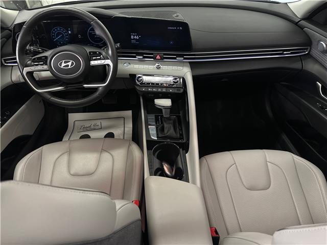 2025 Hyundai Elantra HEV Luxury w/Two-Tone Interior (Stk: 43175J) in Belleville - Image 8 of 25