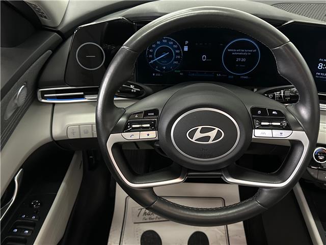 2025 Hyundai Elantra HEV Luxury w/Two-Tone Interior (Stk: 43175J) in Belleville - Image 9 of 25