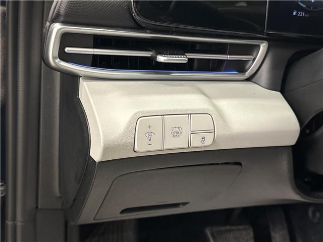 2025 Hyundai Elantra HEV Luxury w/Two-Tone Interior (Stk: 43175J) in Belleville - Image 14 of 25