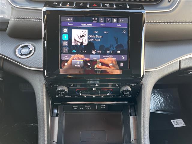 2025 Jeep Grand Cherokee Laredo (Stk: 25-430) in Sarnia - Image 15 of 22