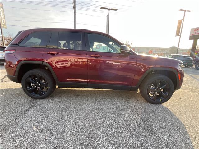 2025 Jeep Grand Cherokee Laredo (Stk: 25-430) in Sarnia - Image 5 of 22