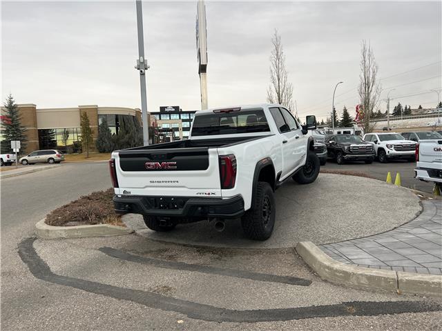 2026 GMC Sierra 2500HD AT4X (Stk: TF136660) in Calgary - Image 5 of 23
