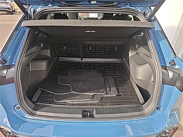 2026 Volkswagen Tiguan Comfortline R-Line Black Edition (Stk: 26310) in Lethbridge - Image 9 of 26