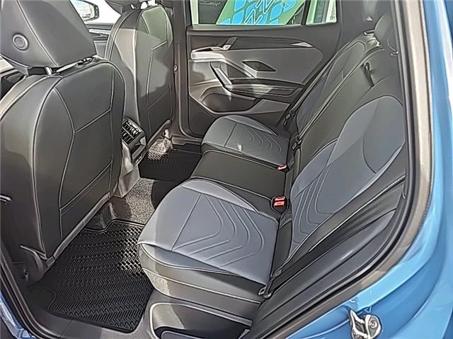 2026 Volkswagen Tiguan Comfortline R-Line Black Edition (Stk: 26310) in Lethbridge - Image 11 of 26