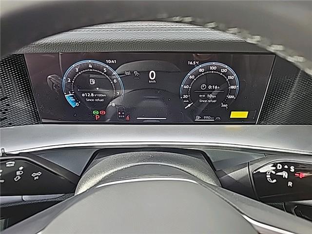 2026 Volkswagen Tiguan Comfortline R-Line Black Edition (Stk: 26310) in Lethbridge - Image 12 of 26