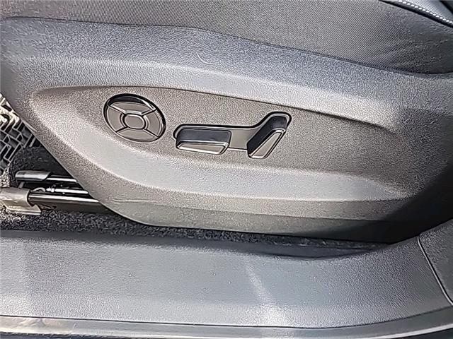 2026 Volkswagen Tiguan Comfortline R-Line Black Edition (Stk: 26310) in Lethbridge - Image 21 of 26