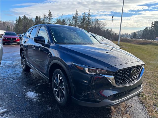 2025 Mazda CX-5 GS (Stk: 225-192) in Pembroke - Image 2 of 6 2025 Mazda CX-5 GS (Stk: 225-192) in Pembroke - Image 2 of 6
