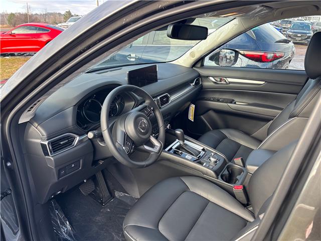 2025 Mazda CX-5 GS (Stk: 225-165) in Pembroke - Image 6 of 6