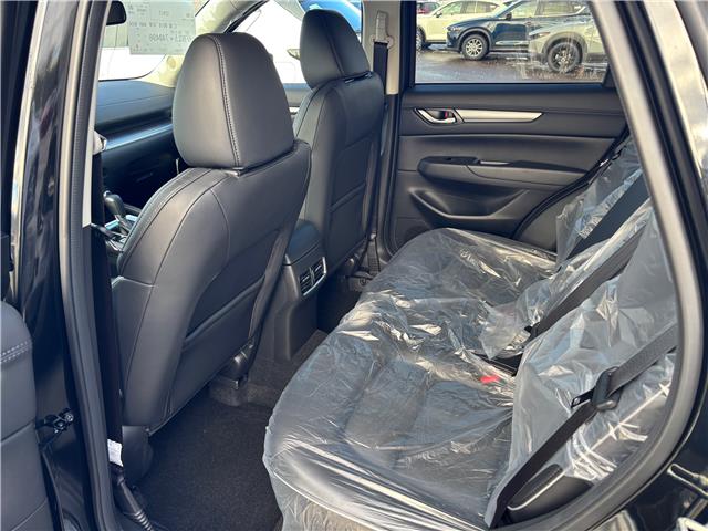 2025 Mazda CX-5 GS (Stk: 225-206) in Pembroke - Image 4 of 6