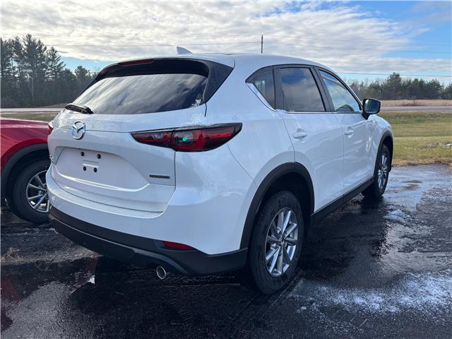 2025 Mazda CX-5 GX (Stk: 225-166) in Pembroke - Image 3 of 6