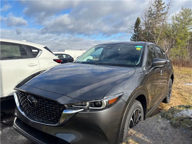2025 Mazda CX-5 GS (Stk: 225-204) in Pembroke - Image 1 of 6