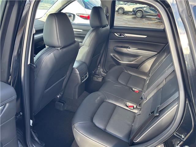 2025 Mazda CX-5 GS (Stk: 225-191) in Pembroke - Image 5 of 6