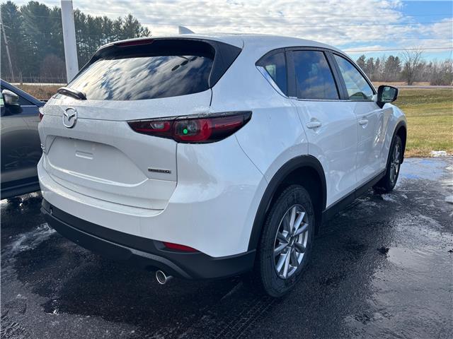2025 Mazda CX-5 GX (Stk: 225-190) in Pembroke - Image 3 of 6