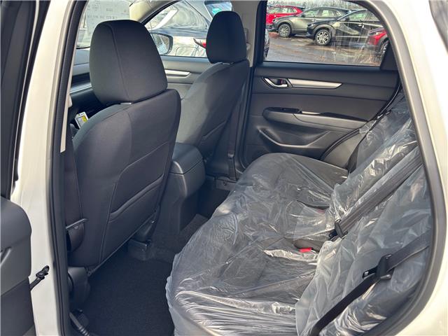 2025 Mazda CX-5 GX (Stk: 225-190) in Pembroke - Image 5 of 6