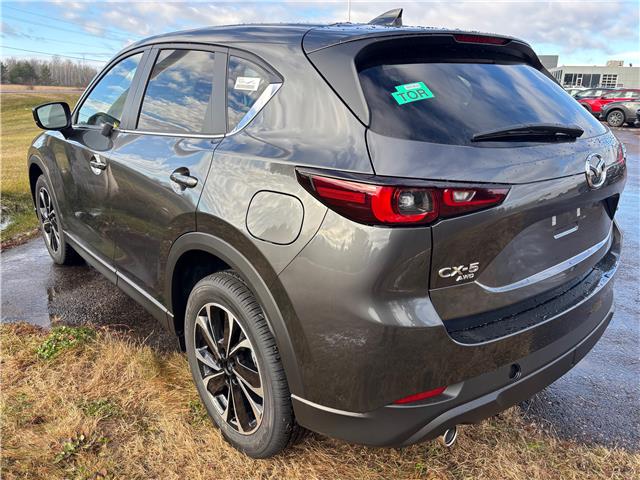 2025 Mazda CX-5 GS (Stk: 225-224) in Pembroke - Image 4 of 6