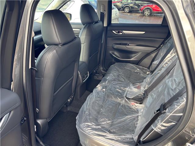 2025 Mazda CX-5 GS (Stk: 225-224) in Pembroke - Image 5 of 6