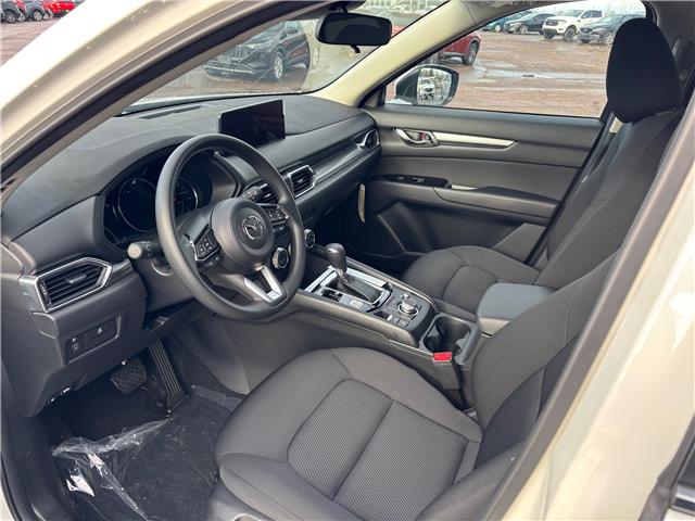 2025 Mazda CX-5 GX (Stk: 225-186) in Pembroke - Image 6 of 6
