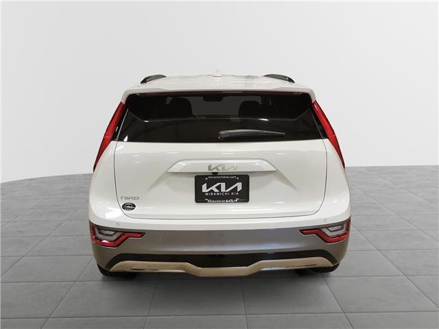 2026 Kia Niro EV Wave w/Snow White Pearl & Grey Exterior (Stk: 260338N) in Miramichi - Image 3 of 16