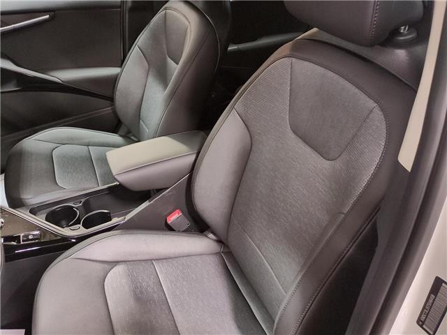 2026 Kia Niro EV Wave w/Snow White Pearl & Grey Exterior (Stk: 260338N) in Miramichi - Image 8 of 16