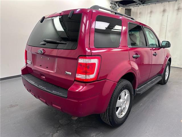 2011 Ford Escape XLT Automatic (Stk: 13615) in Lethbridge - Image 4 of 19 2011 Ford Escape XLT Automatic (Stk: 13615) in Lethbridge - Image 4 of 19