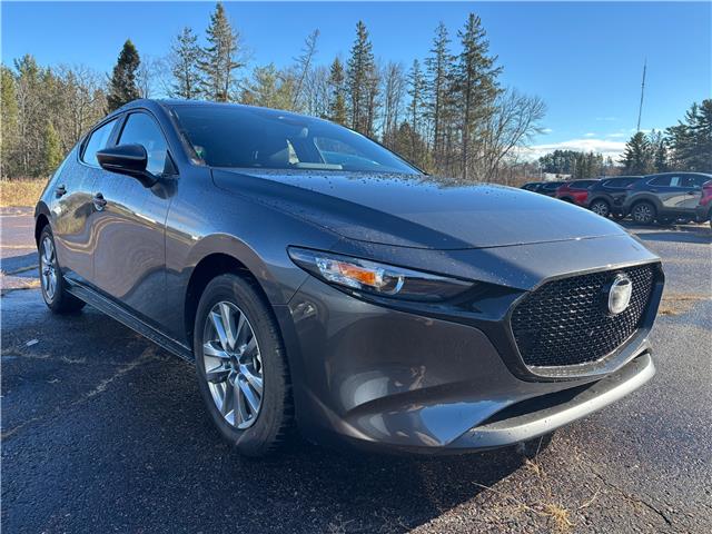 2025 Mazda Mazda3 Sport GX (Stk: 225-237) in Pembroke - Image 2 of 6