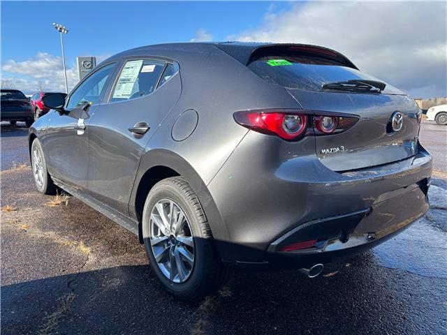 2025 Mazda Mazda3 Sport GX (Stk: 225-237) in Pembroke - Image 4 of 6