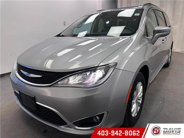 2017 Chrysler Pacifica Touring-L (Stk: 15111) in Lethbridge - Image 1 of 23