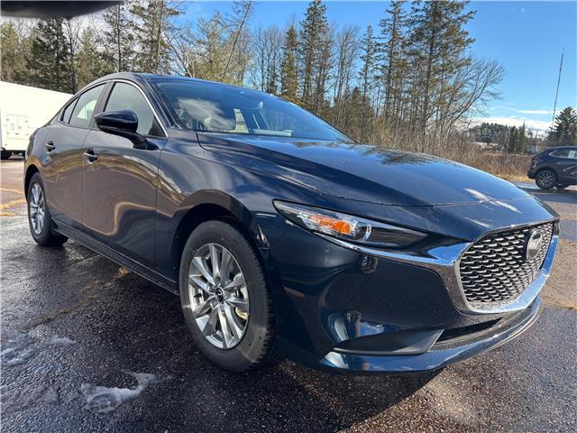 2025 Mazda Mazda3 GS (Stk: 225-214) in Pembroke - Image 2 of 6