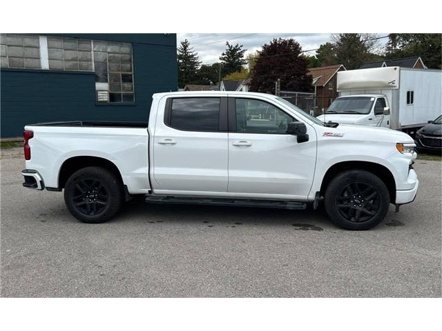 2022 Chevrolet Silverado 1500 RST photo 4