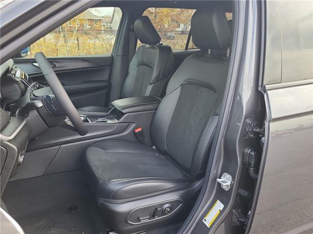 2025 Jeep Grand Cherokee Laredo (Stk: 250444) in Windsor - Image 13 of 24