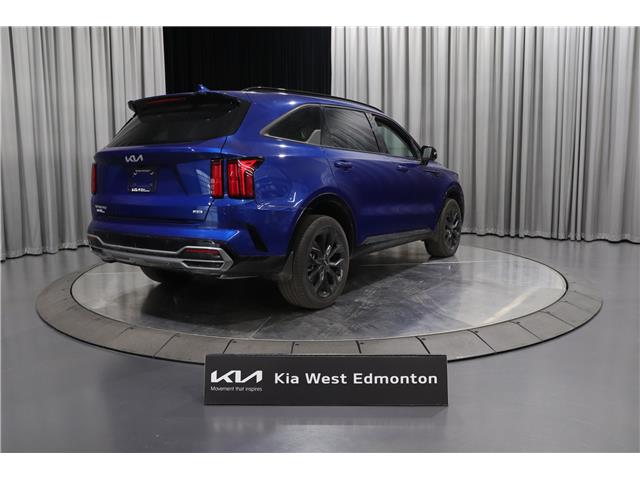 2023 Kia Sorento 2.5T SX w/Black Leather (Stk: 25410) in Edmonton - Image 5 of 36