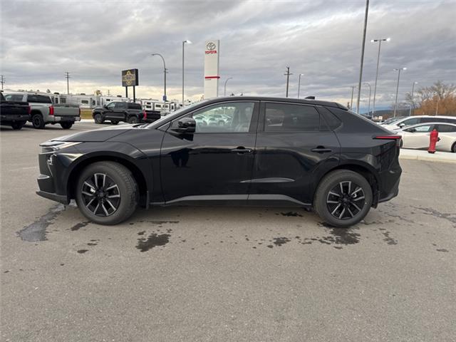 2026 Toyota bZ XLE (Stk: J000293) in Cranbrook - Image 2 of 21