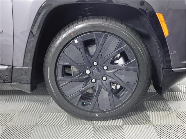 2025 Jeep Wagoneer S Base (Stk: 25J128) in Calgary - Image 4 of 23