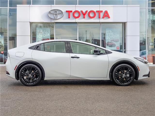 2026 Toyota Prius Plug-In Hybrid XSE (Stk: T9671) in Welland - Image 3 of 29 2026 Toyota Prius Plug-In Hybrid XSE (Stk: T9671) in Welland - Image 3 of 29