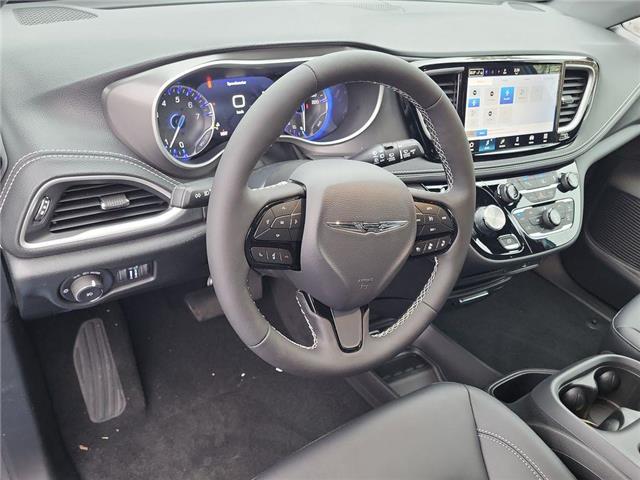 2026 Chrysler Pacifica Select (Stk: 260112) in Windsor - Image 12 of 24