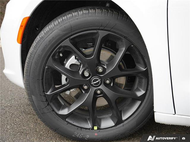 2026 Chrysler Pacifica Select (Stk: T8008) in Welland - Image 6 of 28