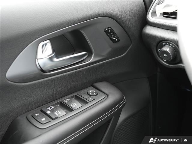 2026 Chrysler Pacifica Select (Stk: T8008) in Welland - Image 20 of 28