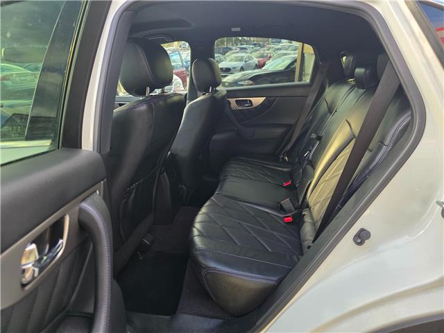 2017 Infiniti QX70 Sport (Stk: 2511605) in Waterloo - Image 21 of 25