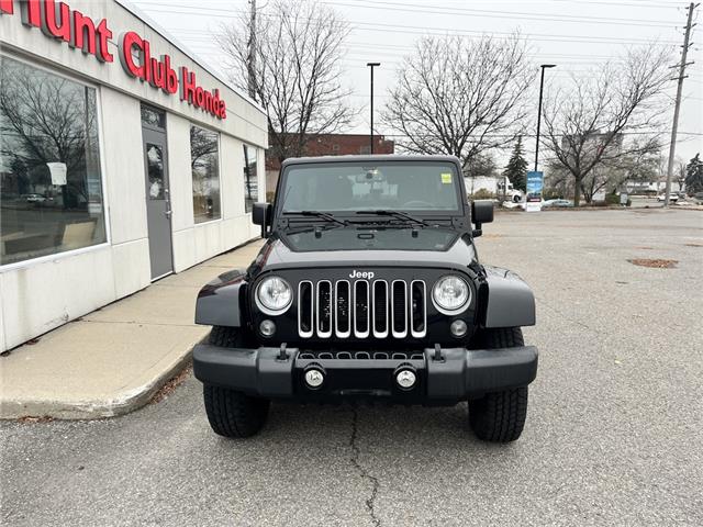 2016 Jeep Wrangler Unlimited Sahara (Stk: 260155A) in Ottawa - Image 2 of 17